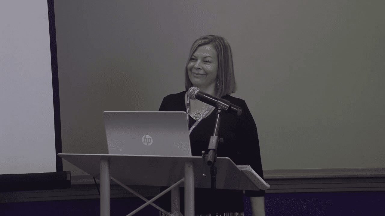 vlcsnap-2022-05-26-13h16m24s411 Brenda Elizabeth at the podium at StaarCon 2022