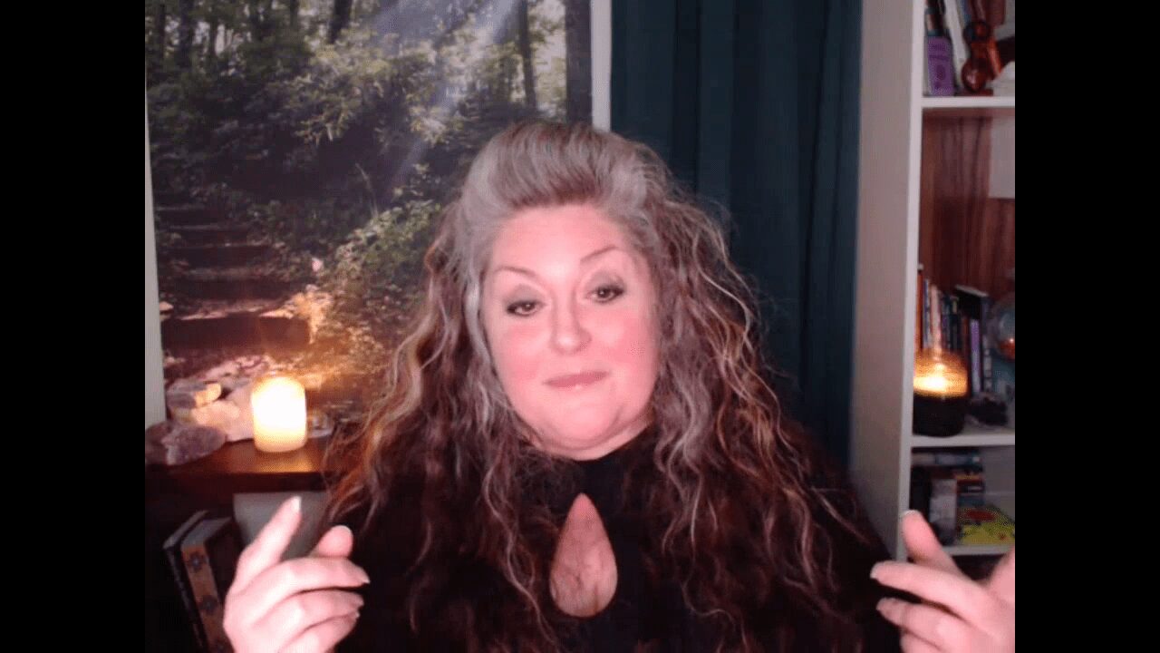 Amie Mouser presents Healing with the Suit of Cups at StaarCon 2022